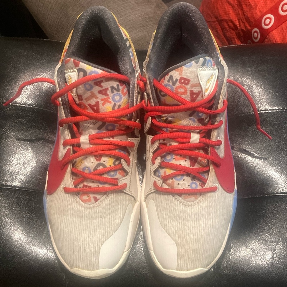 Nike Freak shoes size 9 Letter bro